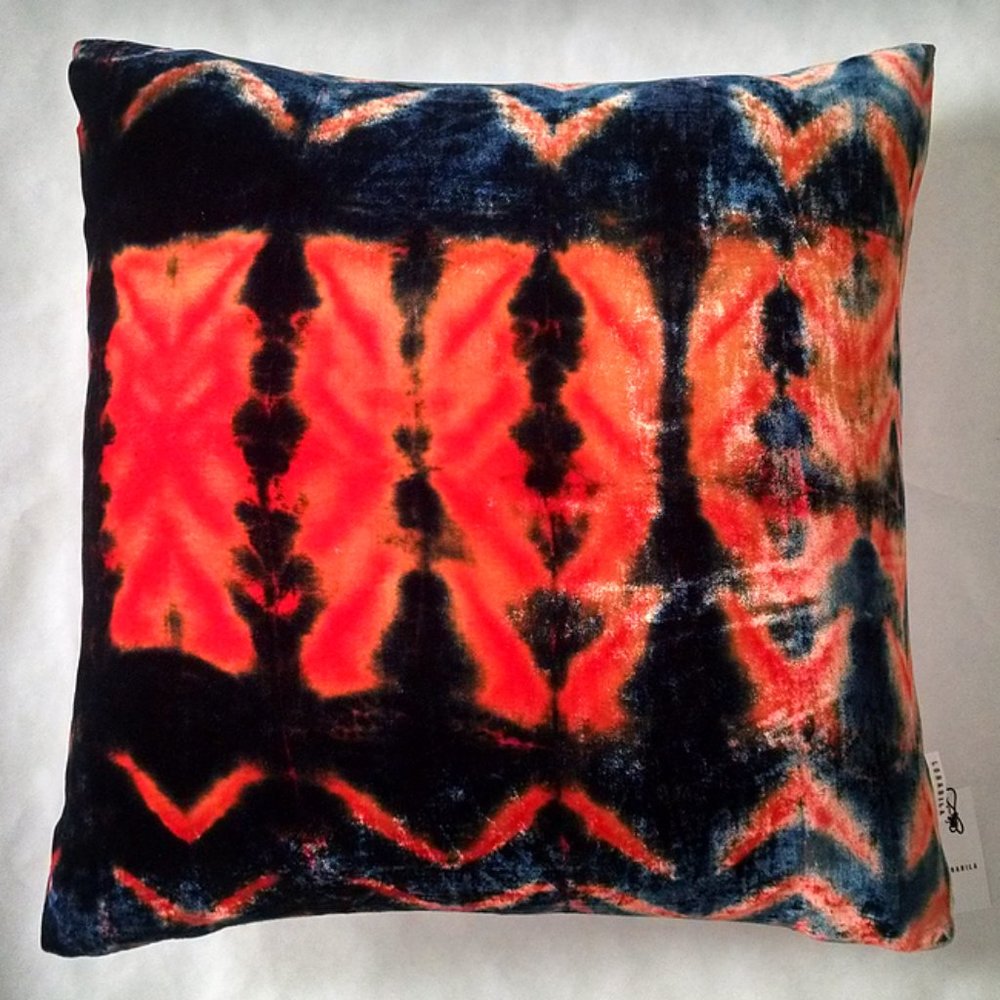 Handmade, Hand dyed Shibori Pillow. 19"X19".